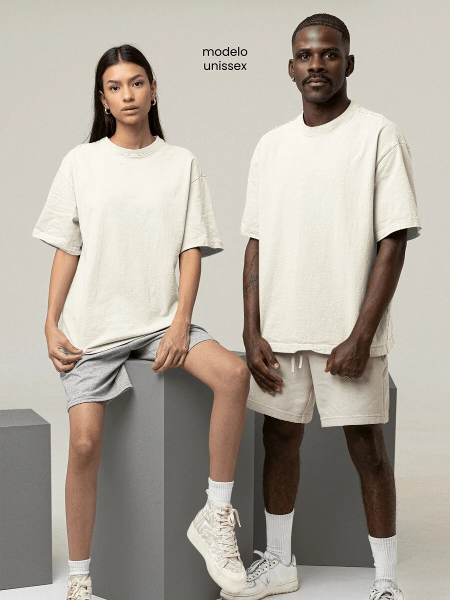 Camiseta Oversized Gola Alta Streetwear - Mind Over Matter